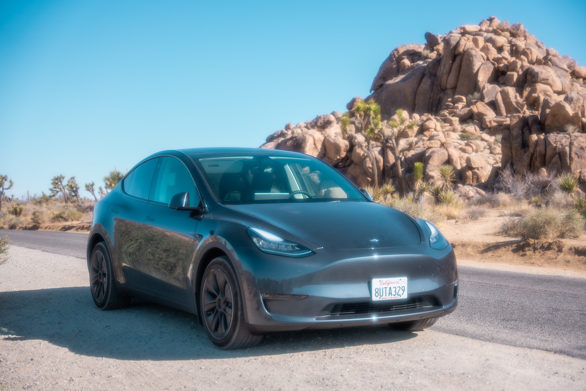 Transforming Your Tesla Model Y into a Mobile Office: Productivity on the Go